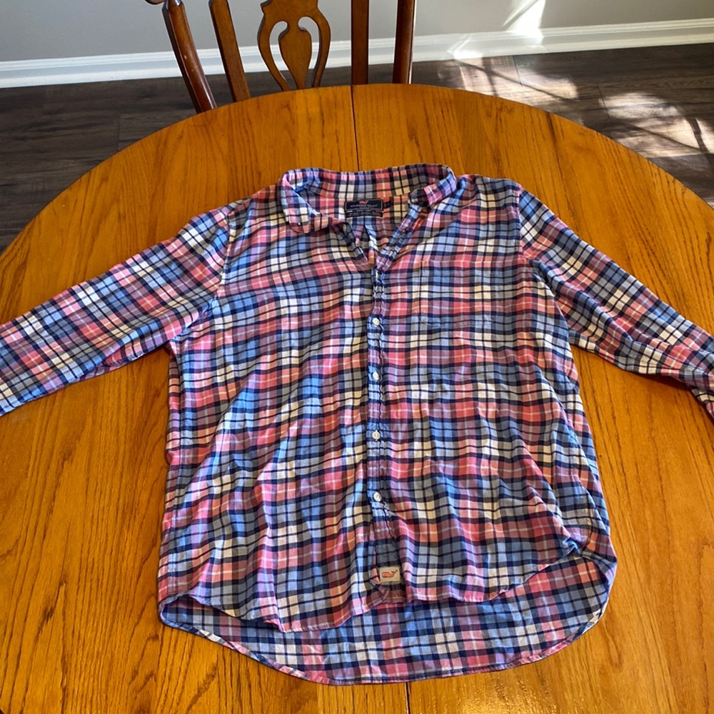 Vineyard Vines Button down shirt